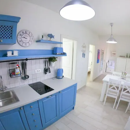 & Toni * Ζαντάρ